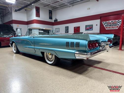 1960 Ford Thunderbird Base