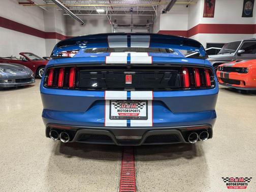 2020 Ford Shelby GT350R Base
