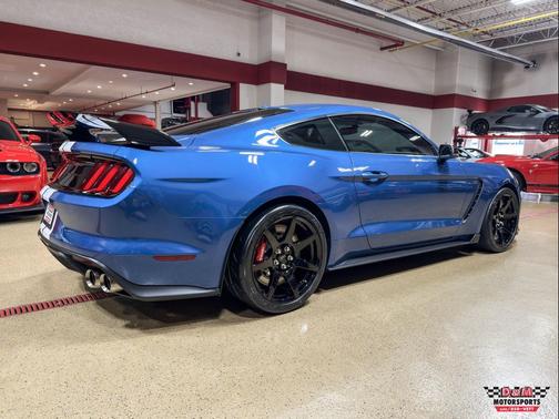2020 Ford Shelby GT350R Base
