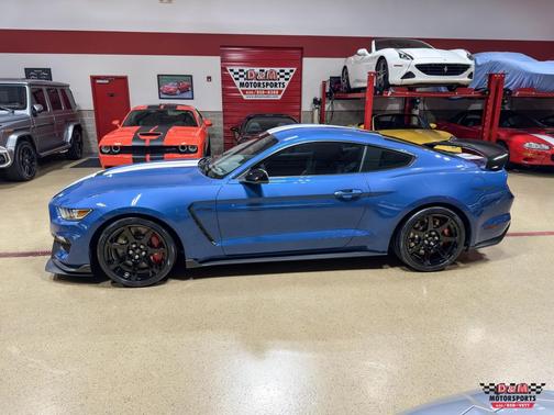 2020 Ford Shelby GT350R Base