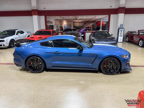 2020 Ford Shelby GT350R Base