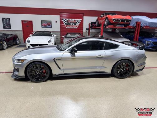 2020 Ford Shelby GT350R Base