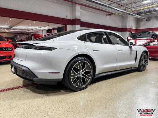 2021 Porsche Taycan 4