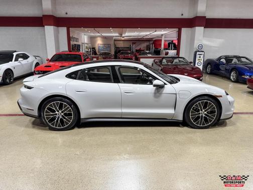 2021 Porsche Taycan 4