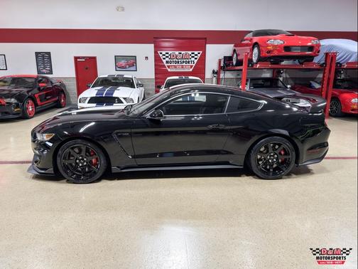 2020 Ford Shelby GT350R Base