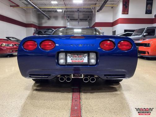 2004 Chevrolet Corvette Base