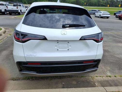 Platinum White Pearl 2026 Honda HR-V EX-L