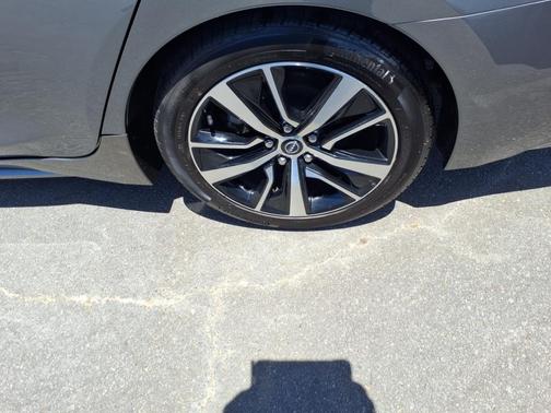 2023 Nissan Maxima SV Xtronic CVT