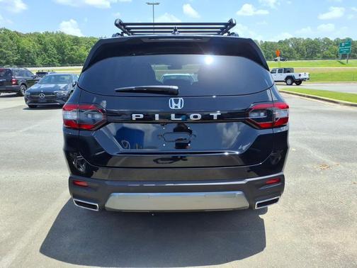 Crystal Black Pearl 2026 Honda Pilot EX-L