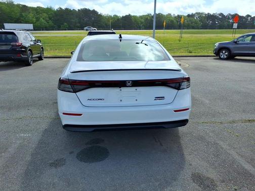 Platinum White Pearl 2026 Honda Accord Hybrid Sport