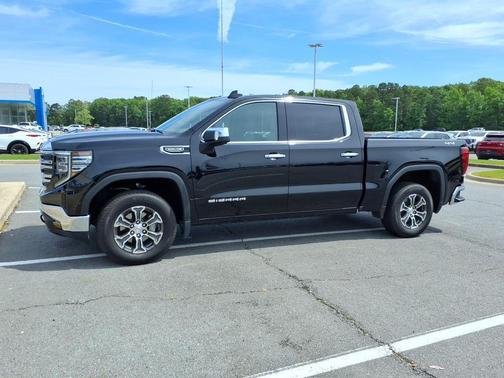 Onyx Black 2026 GMC Sierra 1500 SLT