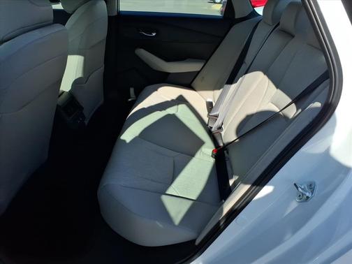 2025 Honda Accord LX 1.5T