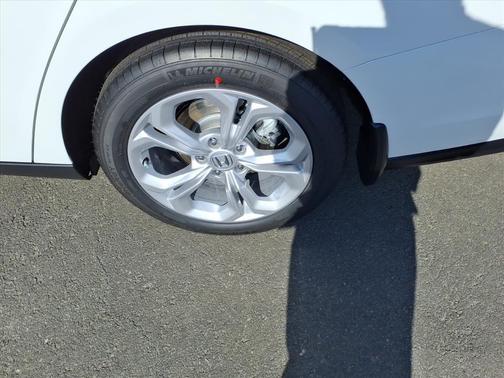 2025 Honda Accord LX 1.5T