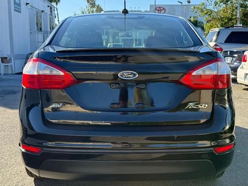 2016 Ford Fiesta SE