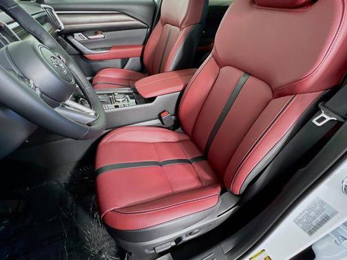 2026 Mazda CX-50 Hybrid Premium Plus