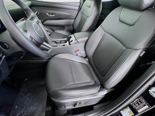 2025 Hyundai SANTA CRUZ SEL Activity