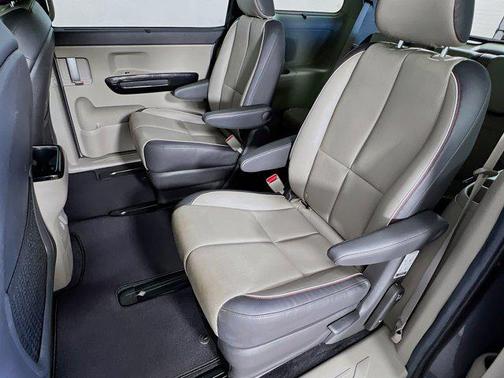 2015 Kia Sedona SX