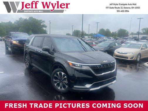2023 Kia Carnival EX