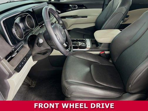 2023 Kia Carnival EX
