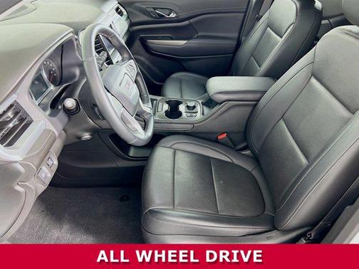 2023 GMC Acadia AWD SLT