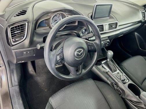 2015 Mazda Mazda3 i Sport