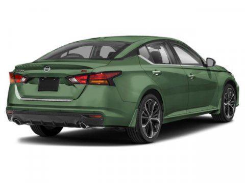 2025 Nissan Altima SR FWD