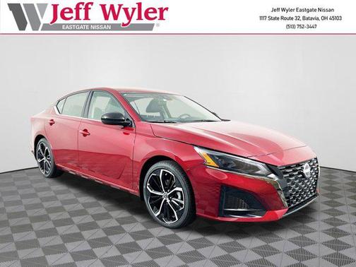 2025 Nissan Altima SR FWD