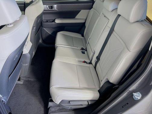 2025 Hyundai SANTA FE SEL 2.4