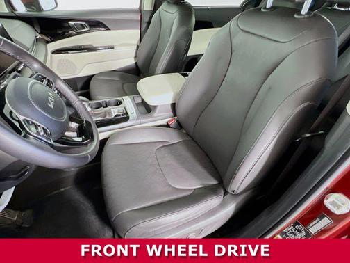 2024 Kia Carnival EX