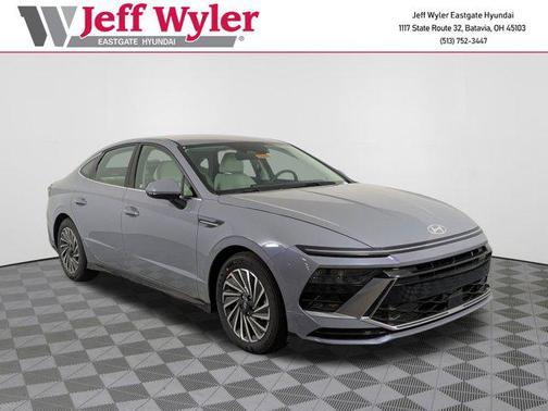 2025 Hyundai SONATA Hybrid SE