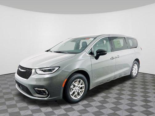 2025 Chrysler Pacifica L