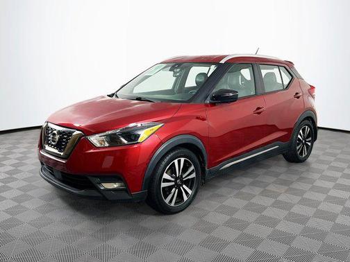 2020 Nissan Kicks SR