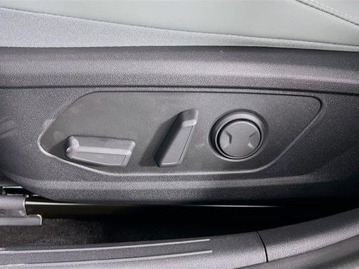 2025 Hyundai ELANTRA HEV Limited