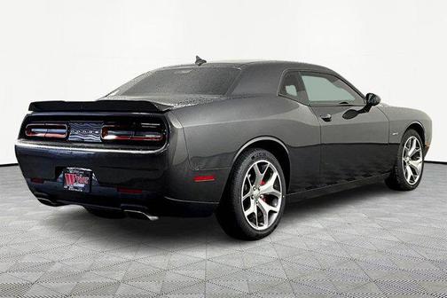 Granite Pearlcoat 2016 Dodge Challenger R/T