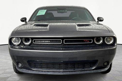 Granite Pearlcoat 2016 Dodge Challenger R/T