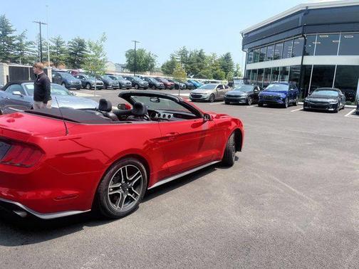 2020 Ford Mustang EcoBoost Premium