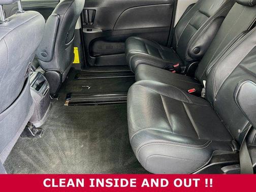 2015 Toyota Sienna SE