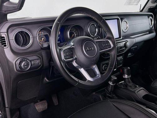 2022 Jeep Gladiator Overland