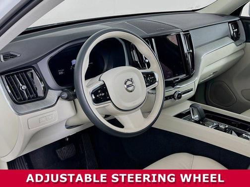 2025 Volvo XC60 Plug-In Hybrid T8 Plus