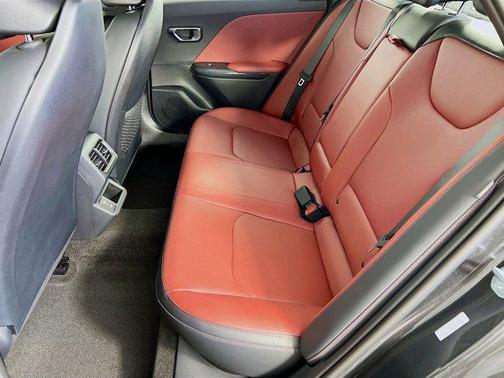 2025 Kia K4 GT-Line Turbo