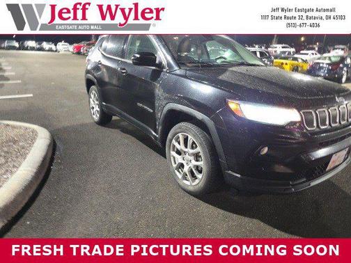 2022 Jeep Compass Latitude Lux