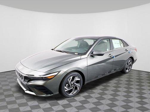 2025 Hyundai ELANTRA SEL