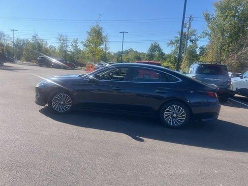2021 Hyundai SONATA SEL