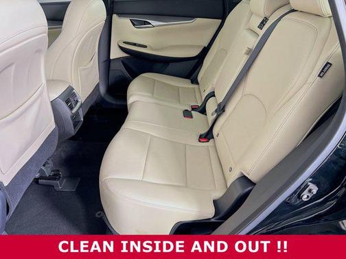 2022 INFINITI QX50 LUXE