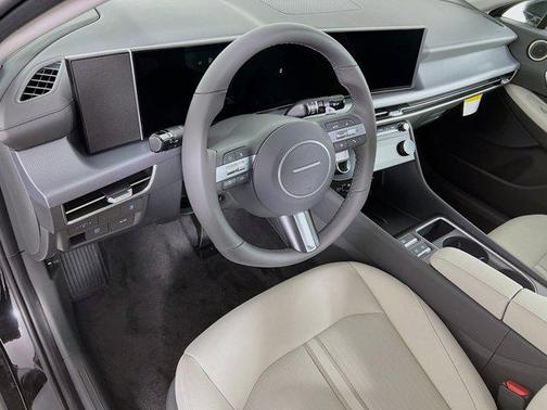 2026 Hyundai SONATA SEL