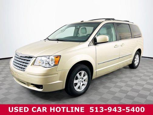 2010 Chrysler Town & Country Touring