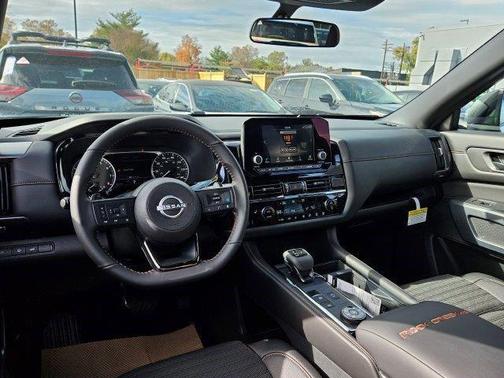 2025 Nissan Pathfinder Rock Creek 4WD