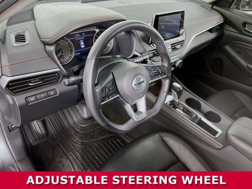 2022 Nissan Altima SR VC-Turbo FWD