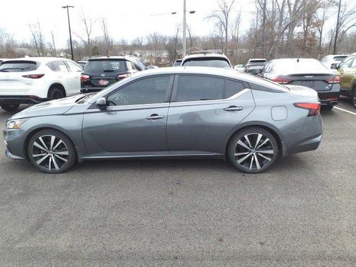 2022 Nissan Altima SR VC-Turbo FWD