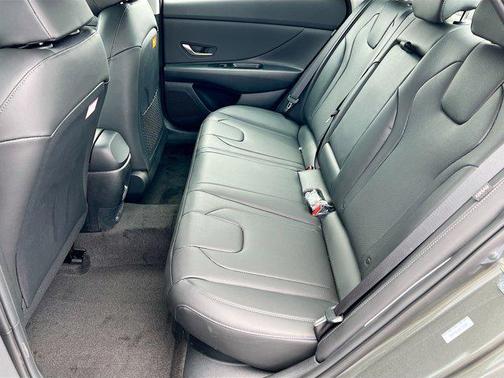 2025 Hyundai ELANTRA HEV Limited